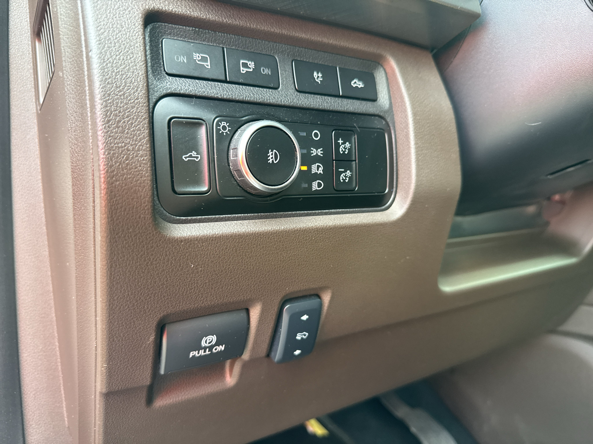 Certified 2024 Ford F250 King Ranch AWD/4WD image 14