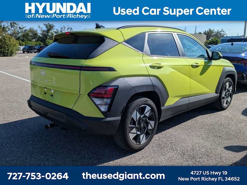 Certified 2025 Hyundai Kona SEL FWD image 2
