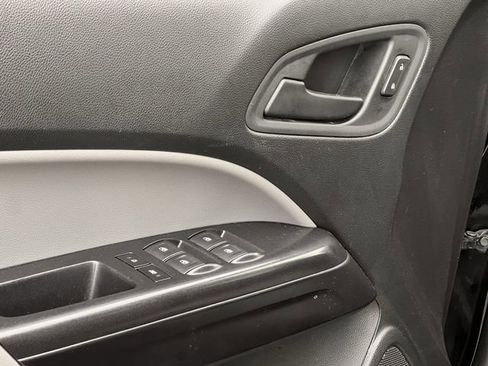 Used 2021 Chevrolet Colorado W/T w/ WT Convenience Package image 20