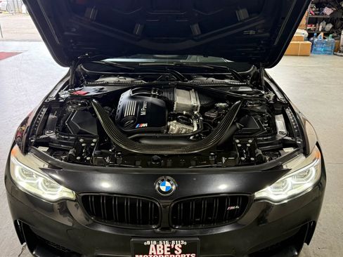Used 2015 BMW M4 Convertible RWD image 23