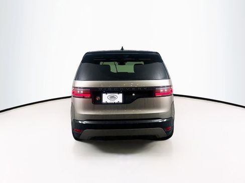 Used 2024 Land Rover Discovery Dynamic SE image 6