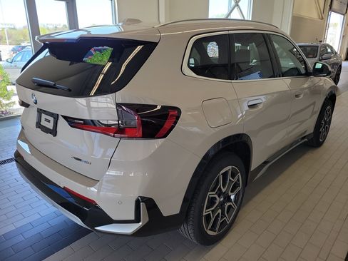 New 2026 BMW X1 xDrive28i w/ Convenience Package AWD/4WD image 7