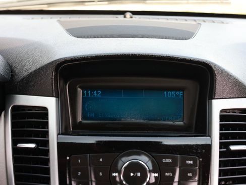 Used 2016 Chevrolet Cruze LS FWD image 32