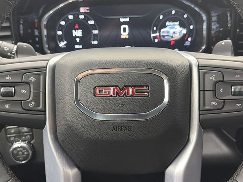 Used 2026 GMC Sierra 1500 SLT AWD/4WD image 28
