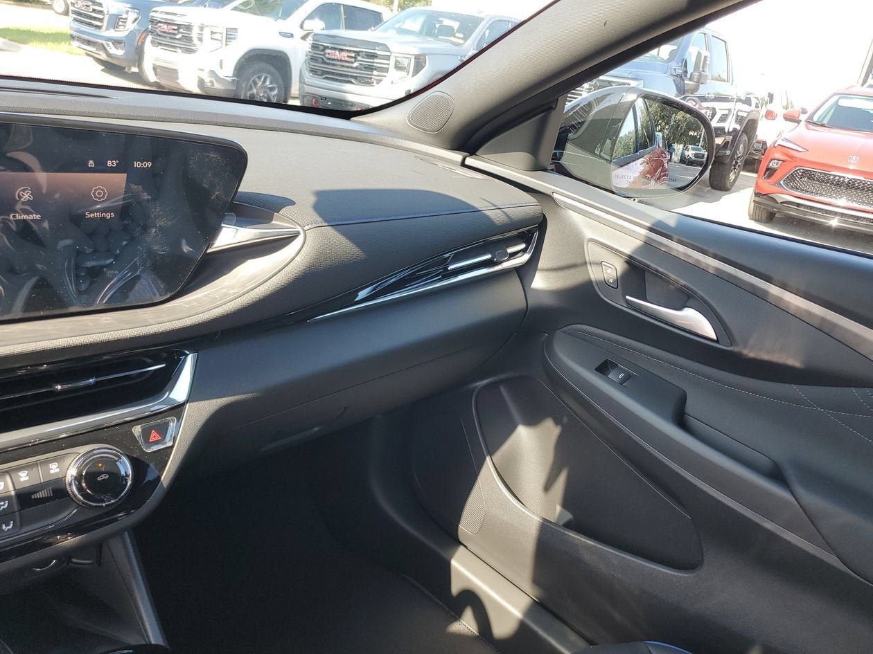 New 2026 Buick Envista Sport Touring w/ Convenience II Package FWD image 25