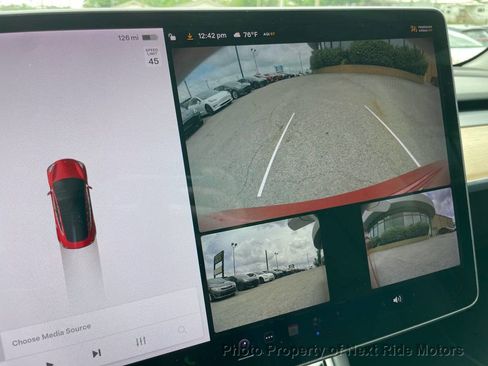 Used 2018 Tesla Model 3 Long Range image 18