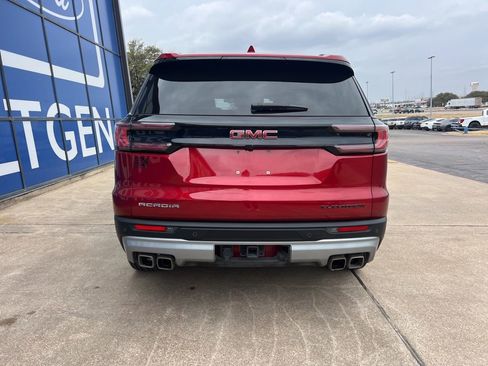 Used 2024 GMC Acadia Elevation w/ Trailering Package image 7