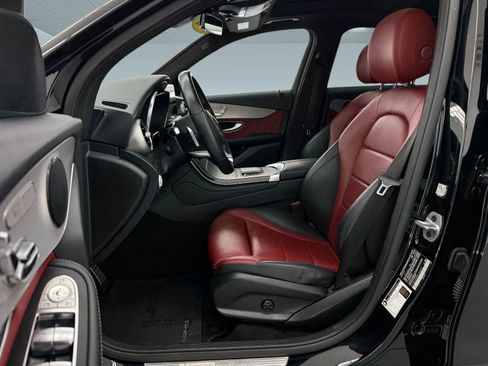 Certified 2022 Mercedes-Benz GLC 300 image 5