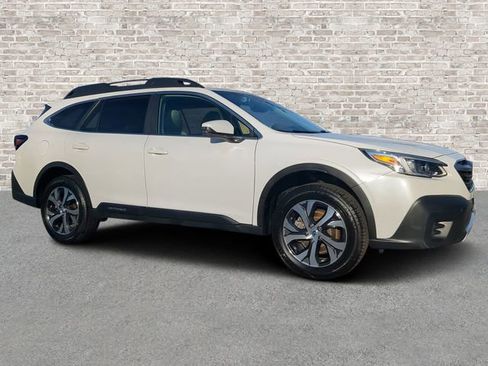 Used 2022 Subaru Outback Limited image 1
