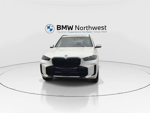 New 2026 BMW X5 xDrive50e w/ Executive Package image 8