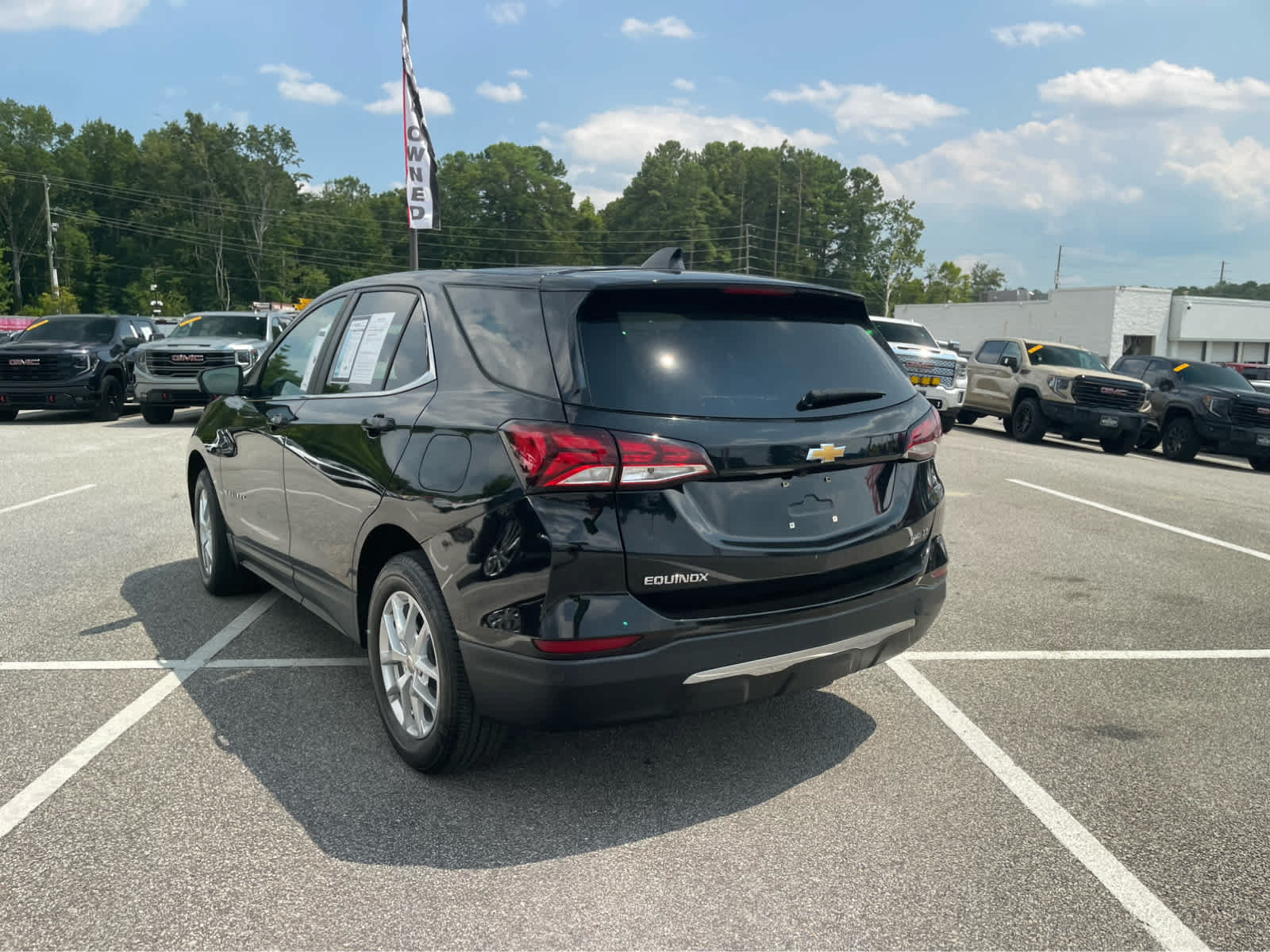 Used 2024 Chevrolet Equinox LT AWD/4WD image 7