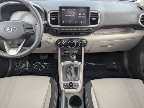 New 2026 Hyundai Venue SEL FWD image 11