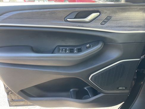 Used 2022 Jeep Grand Cherokee L Limited image 9