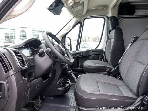 Used 2024 RAM ProMaster 2500 w/ Quick Order Package 22G SLT image 9