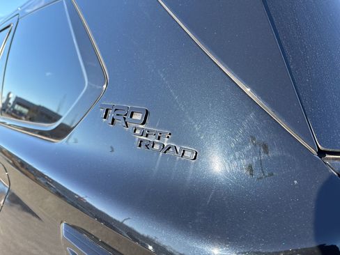 Used 2025 Toyota Sequoia Platinum image 10