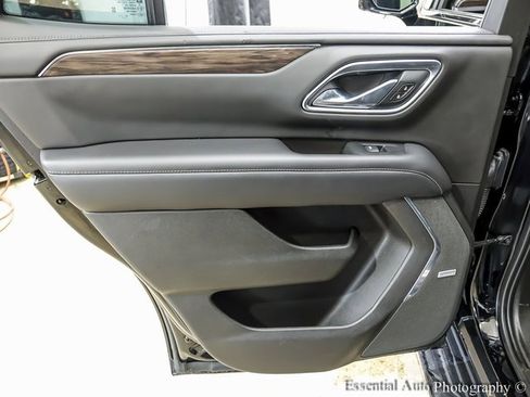 Used 2021 Chevrolet Tahoe LT w/ LT Signature Package image 22