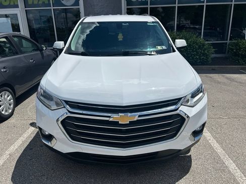 Used 2019 Chevrolet Traverse LT w/ LPO, Floor Liner Package AWD/4WD image 2