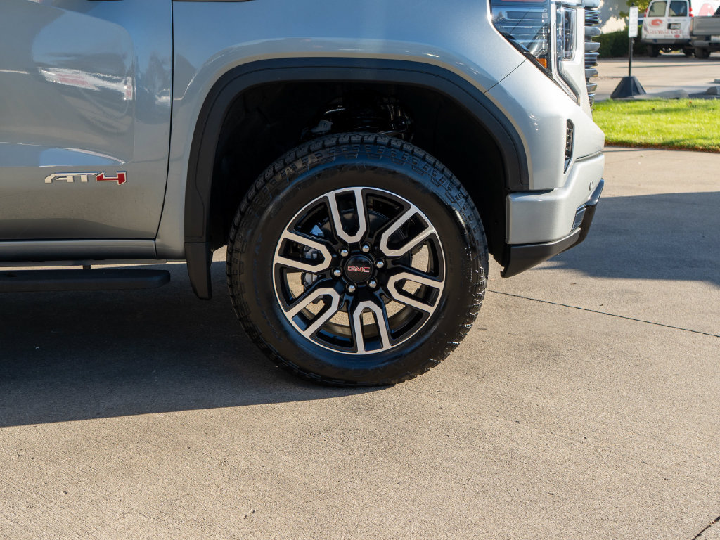 Used 2026 GMC Sierra 1500 AT4 w/ AT4 Premium Package AWD/4WD image 41