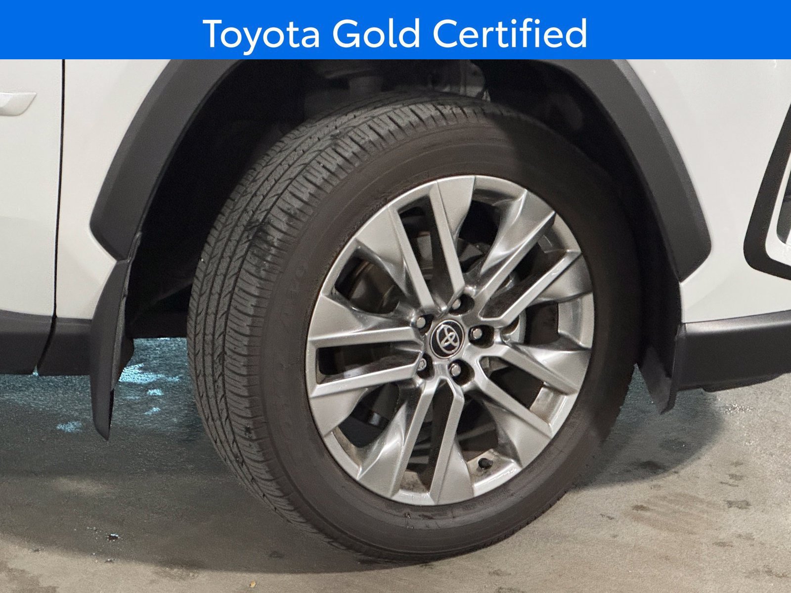 Used 2025 Toyota RAV4 XLE Premium w/ Weather Package AWD/4WD image 2