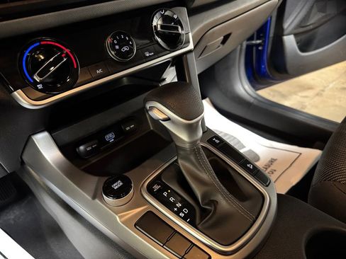 Used 2023 Kia Seltos LX image 21