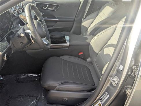 Used 2025 Mercedes-Benz C 300 4MATIC Sedan image 17