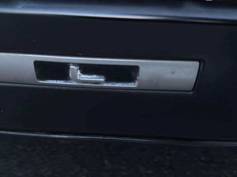 Used 2018 Land Rover Range Rover Long Wheelbase Supercharged image 25