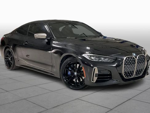 Used 2022 BMW M440i Coupe image 2