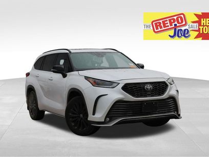 Used 2023 Toyota Highlander XSE