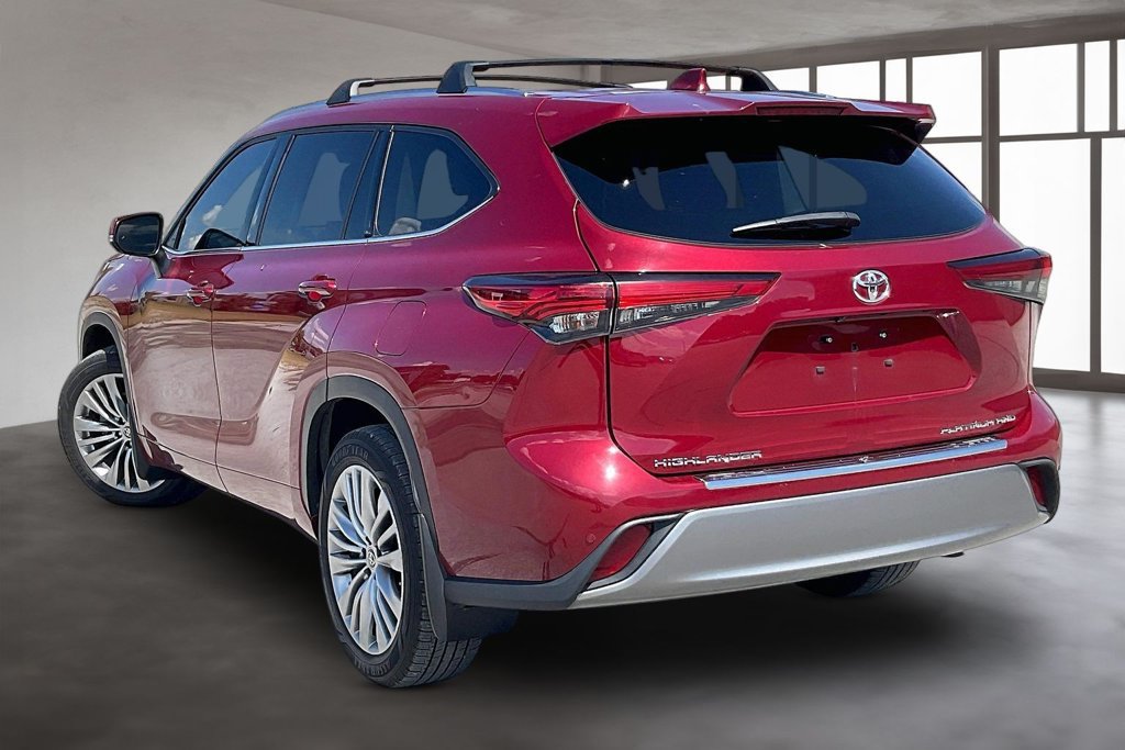 Used 2022 Toyota Highlander Platinum AWD/4WD image 4