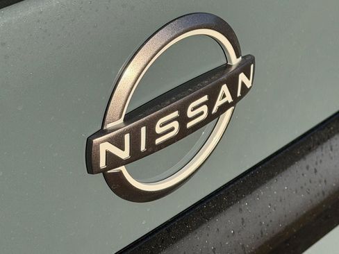 New 2026 Nissan Sentra SR FWD image 9