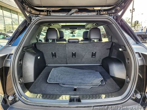 Certified 2025 Chevrolet Equinox RS image 18