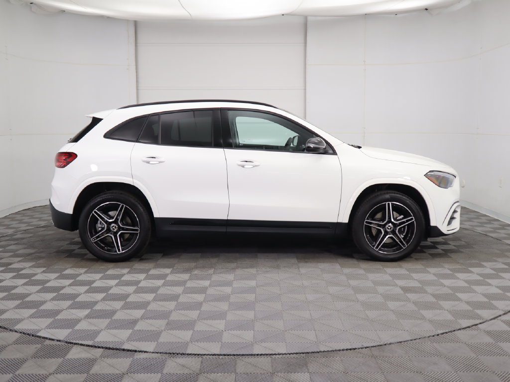 Used 2026 Mercedes-Benz GLA 250 4MATIC image 4
