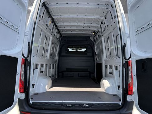 New 2025 Mercedes-Benz Sprinter 2500 image 24