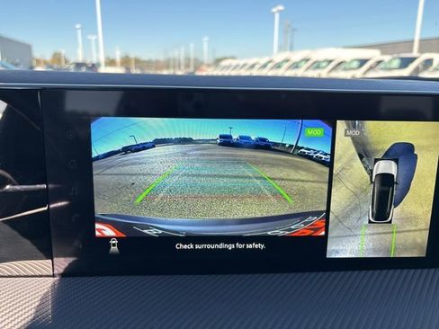 Certified 2025 Nissan Kicks SR image 16