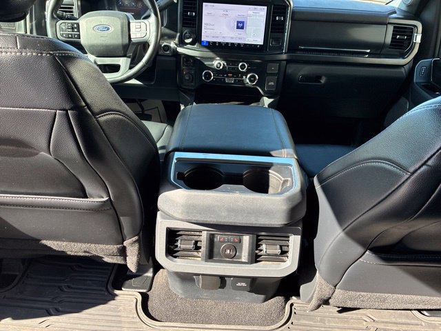 Used 2024 Ford F250 Lariat w/ Lariat Ultimate Package AWD/4WD image 18