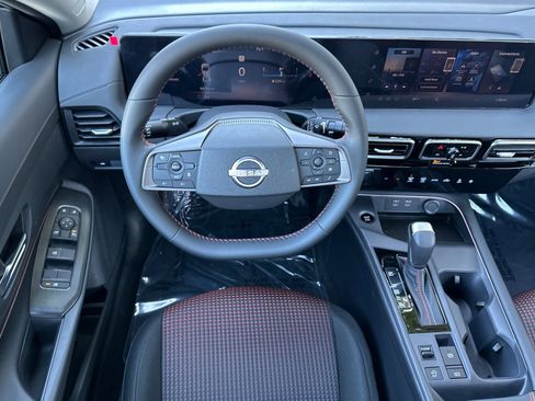 New 2026 Nissan Sentra SR w/ Floor Mat Package image 11