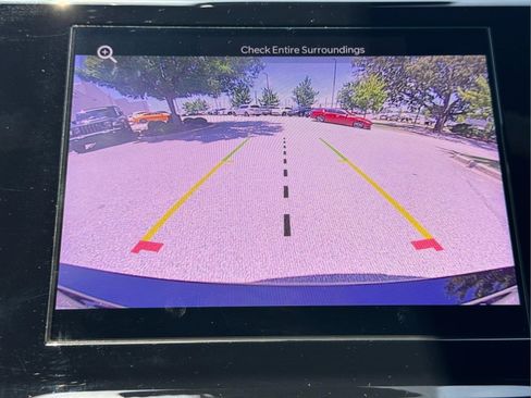 Used 2025 Jeep Grand Cherokee L Laredo RWD image 28