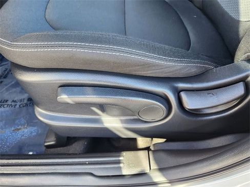 Used 2018 Kia Soul + image 17