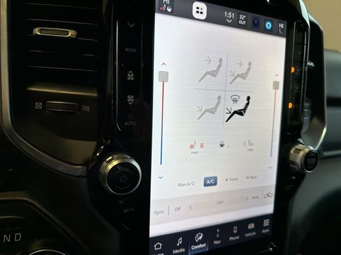 Used 2024 RAM 1500 Big Horn image 39