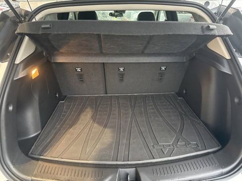 Used 2023 Buick Encore GX Select w/ Safety Package II image 16