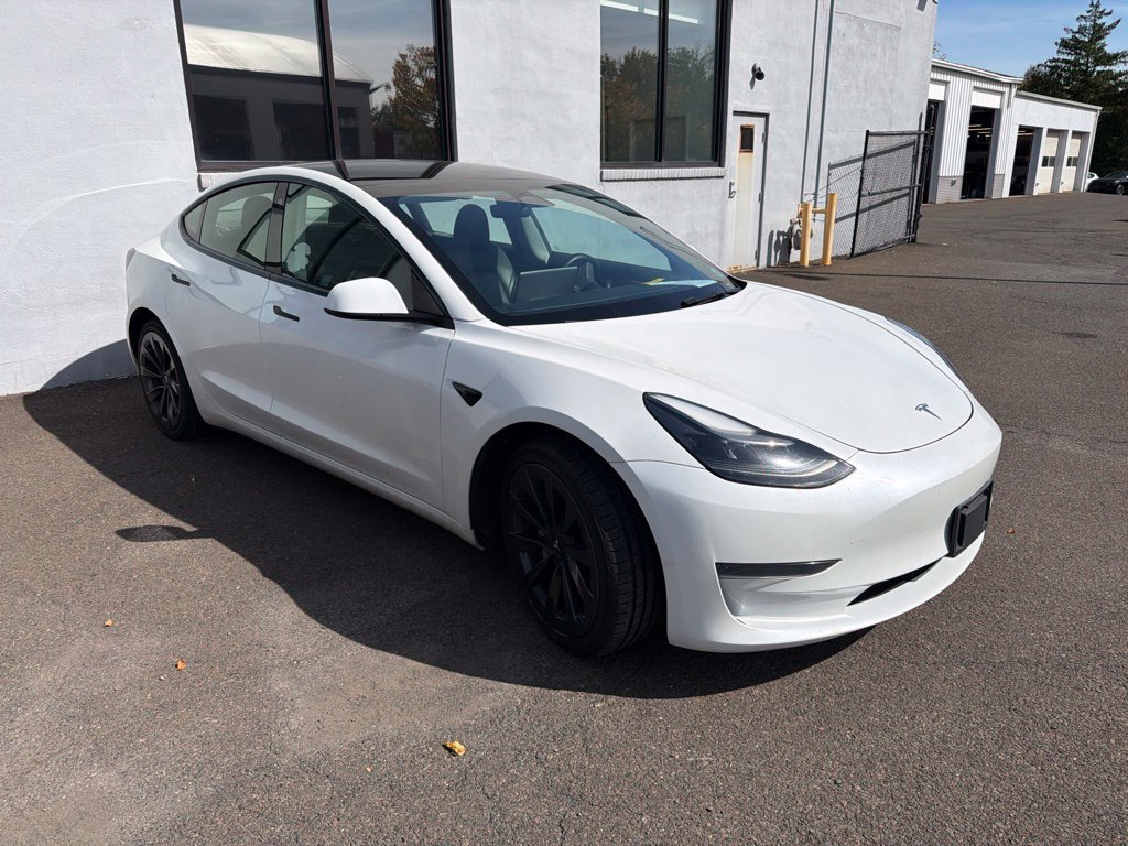 Used 2023 Tesla Model 3 Standard Range RWD image 4