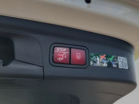 Certified 2026 Mercedes-Benz GLE 350 4MATIC image 6