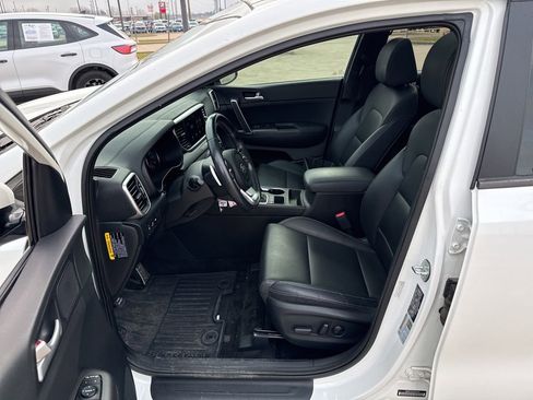 Used 2022 Kia Sportage Nightfall Edition image 19