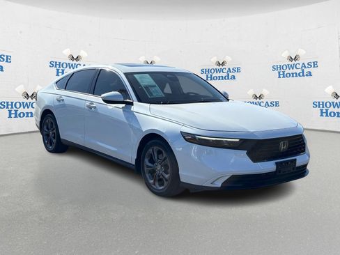 Used 2023 Honda Accord EX image 10