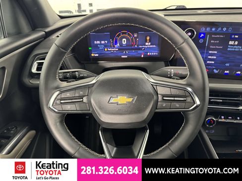 Used 2026 Chevrolet Traverse LT w/ Driver Confidence Package FWD image 28