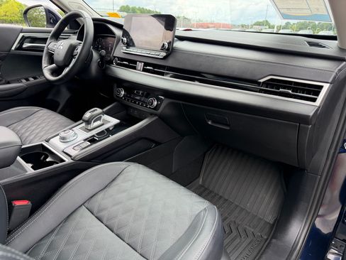 Used 2024 Mitsubishi Outlander SEL AWD/4WD image 26