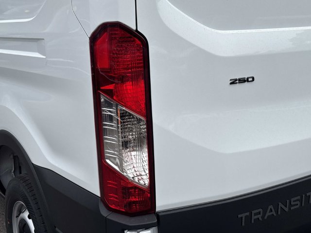 New 2027 Ford Transit 250 148 Medium Roof RWD image 11
