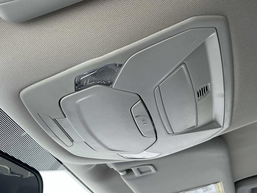 Used 2019 Ford Escape SE FWD image 33