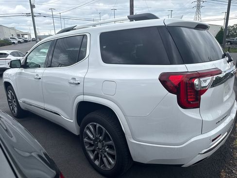 Used 2021 GMC Acadia Denali w/ Denali Technology Package FWD image 8