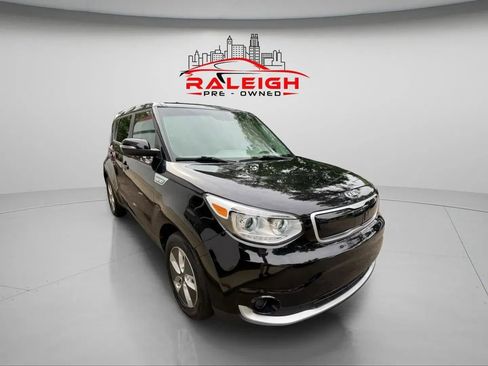 Used 2017 Kia Soul EV image 5